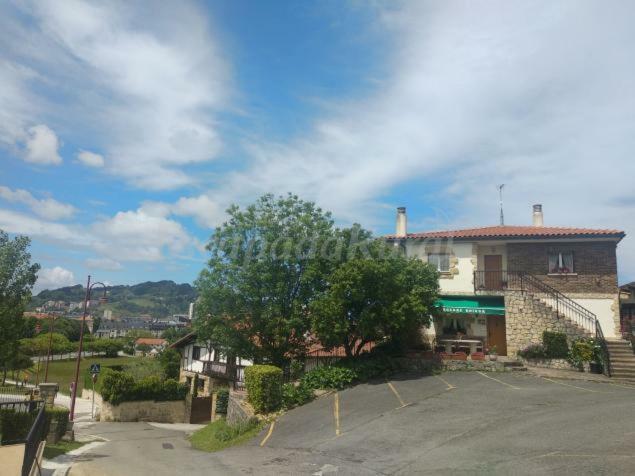 Agerre Goikoa Agroturismo Zarautz Exterior photo